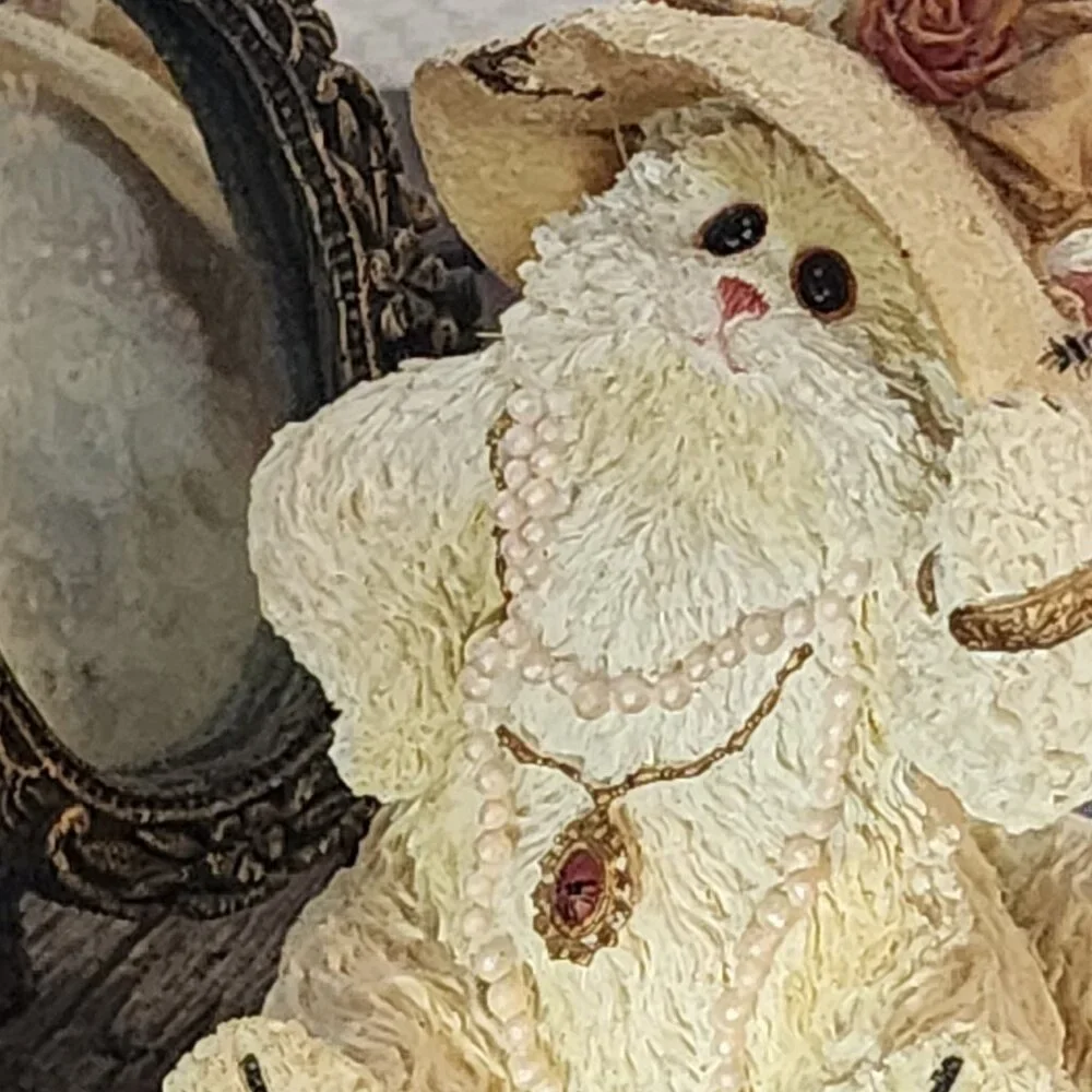 Boyds Bears The Purrstone Collection Purrcilla Prissybuns Ready for my Closeup - Picture 2 of 16